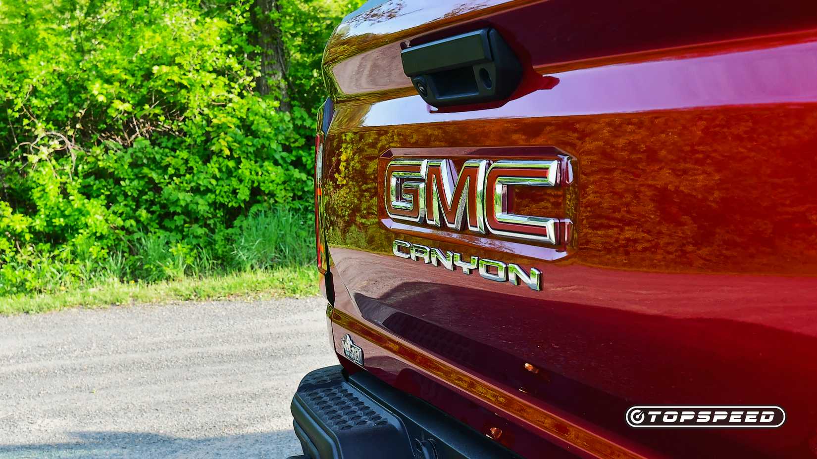 2025 GMC Canyon AT4X AEV Edition detail