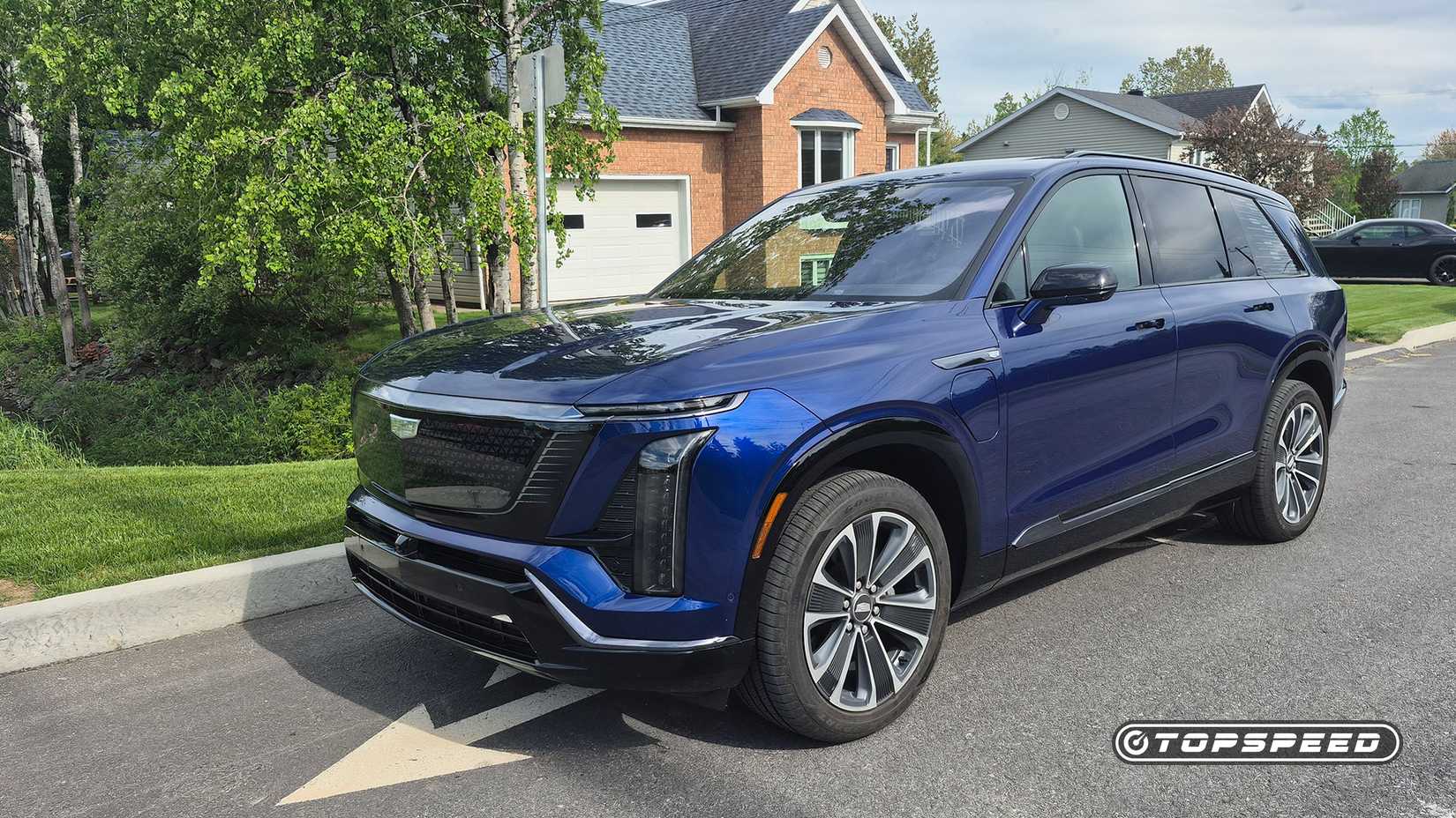 2025 Cadillac Vistiq TopSpeed 3-1
