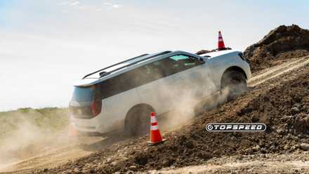 2025 Ford Expedition Tremor off roading