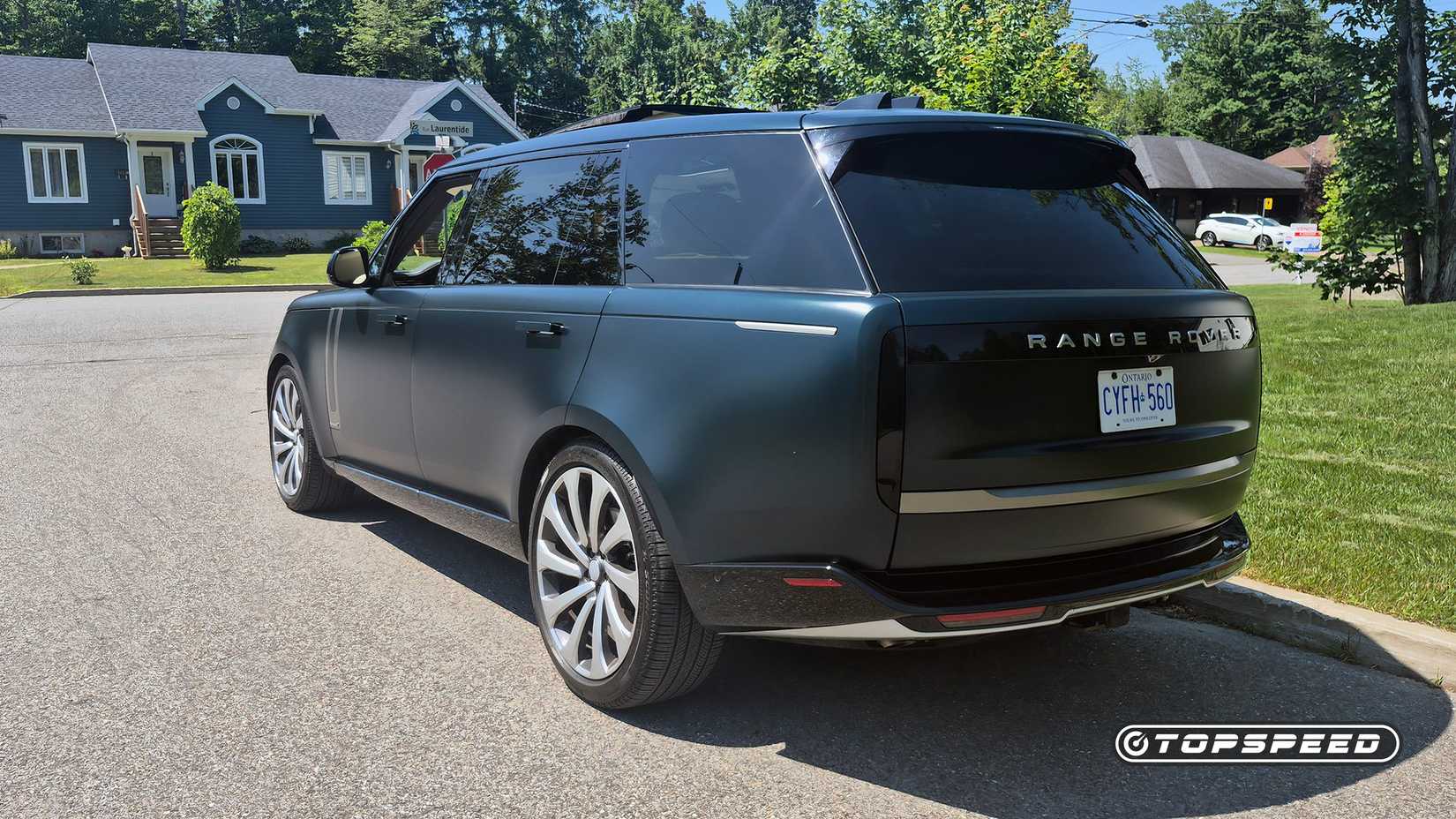 Three Row Land Rover 2025 Luxury Three-Row SUVs: These Are The Most Reliable Today