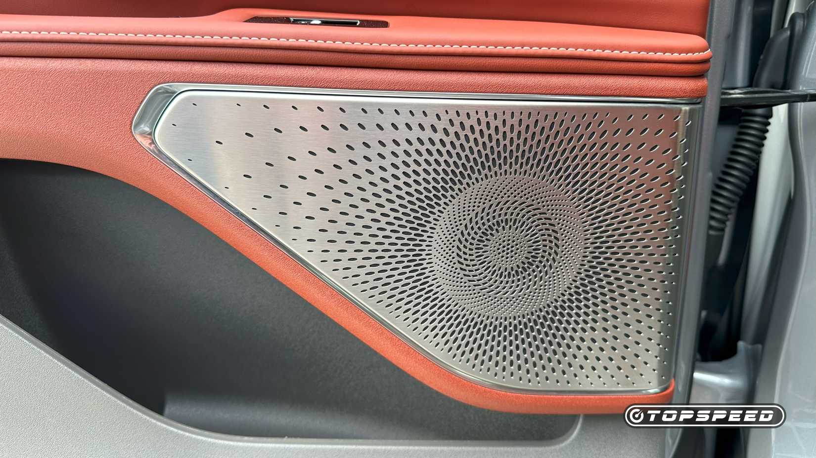 2025 Lincoln Nautilus Black Label AWD -- Speaker Grille