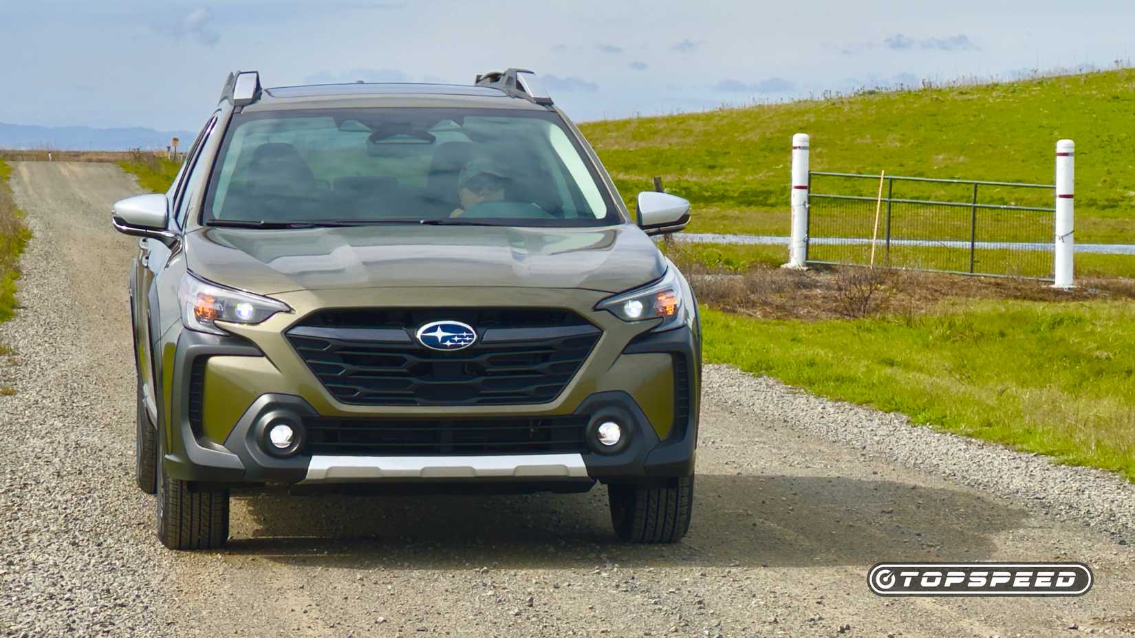 2025 Subaru Outback Exterior Head on View-1