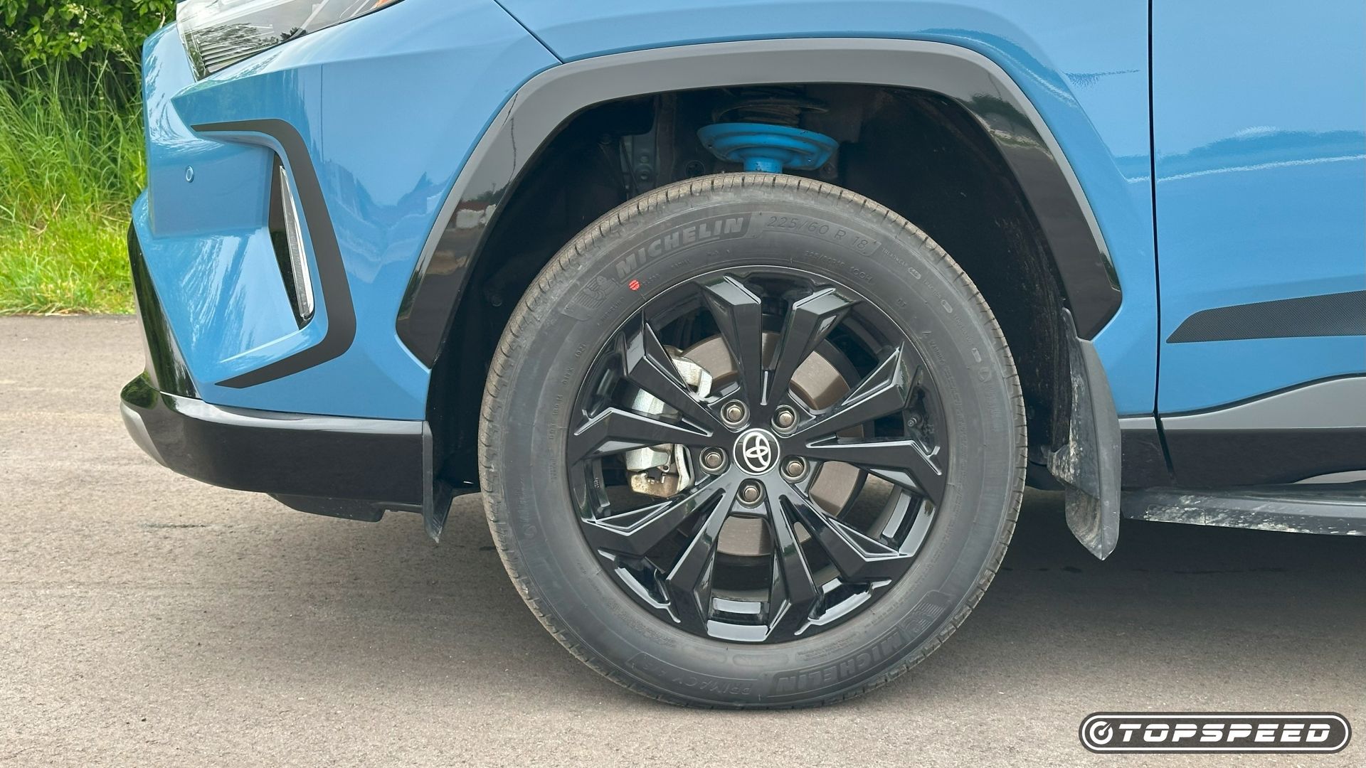 2025 Toyota RAV4 XSE All-Wheel Drive Front Wheel