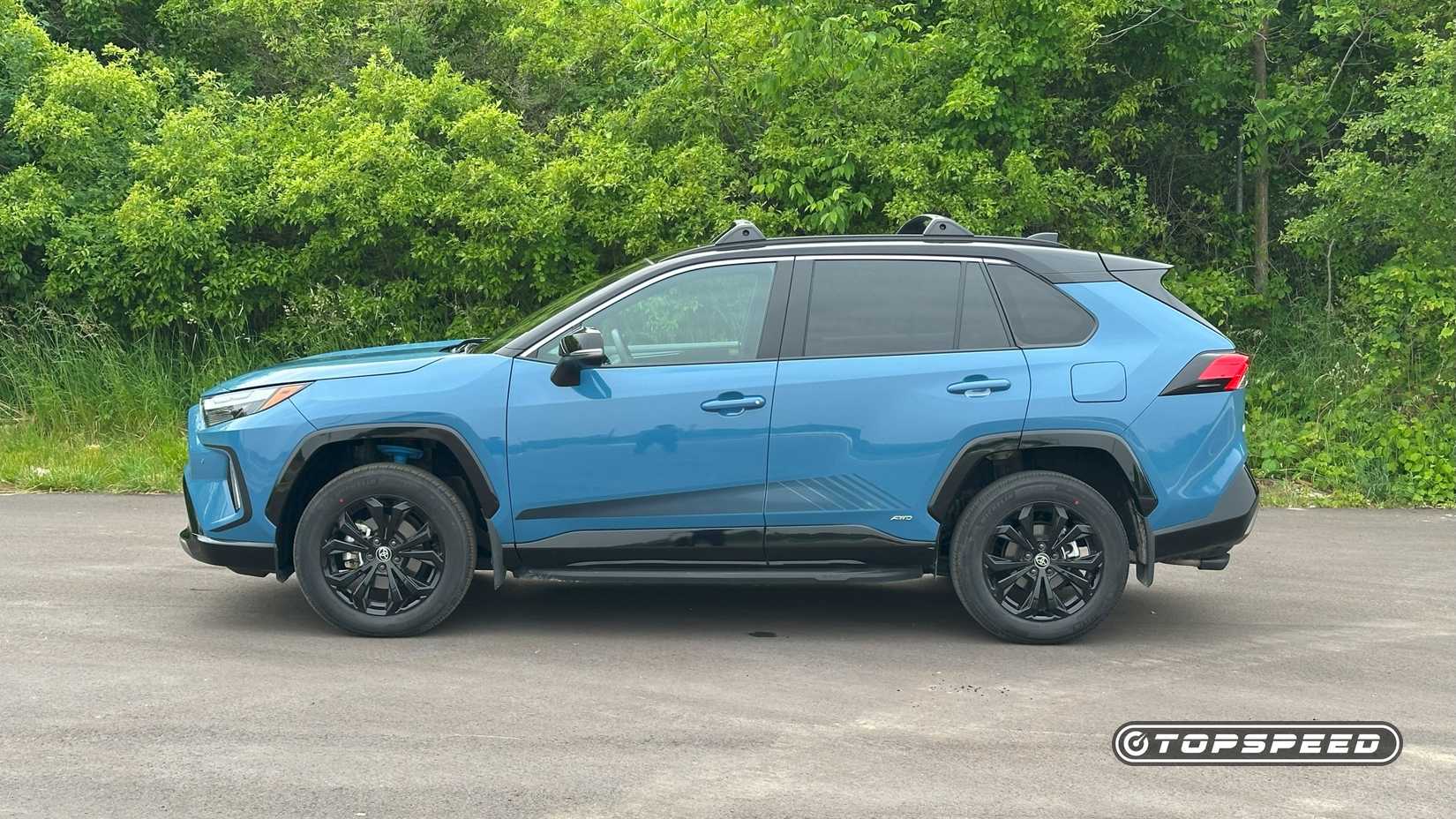 2025 Toyota RAV4 XSE All-Wheel Drive Profile