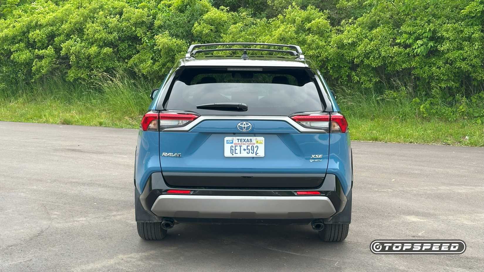 2025 Toyota RAV4 XSE All-Wheel Drive Rear 01