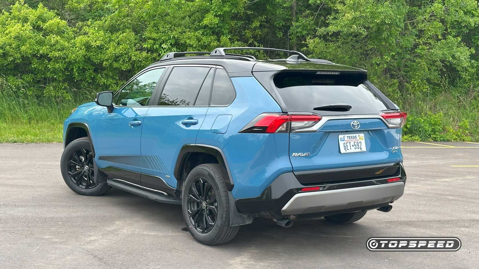 2025 Toyota RAV4 XSE All-Wheel Drive Rear Three-Quarter 03