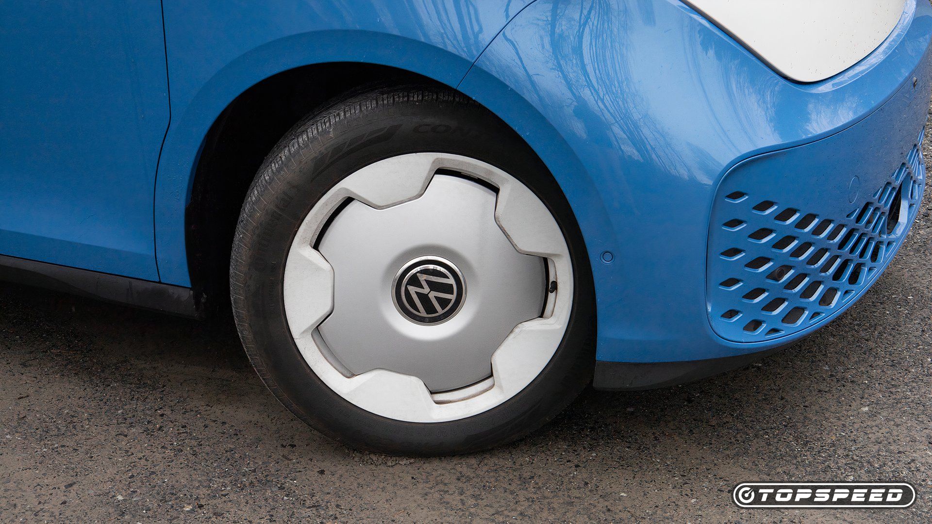 Review: Can Looks Alone Justify The High Price Tag Of The VW ID. Buzz?