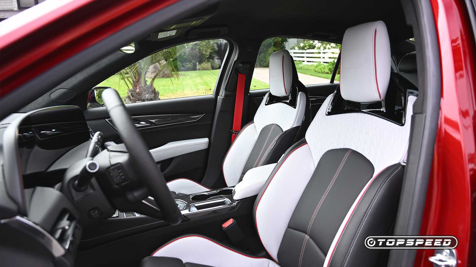 Interior do Cadillac CT5-V 2025 Blackwing