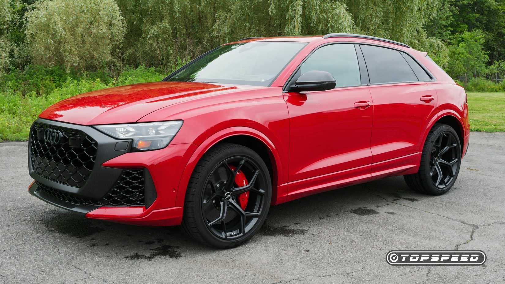 2025 Audi RSQ8 front 3q