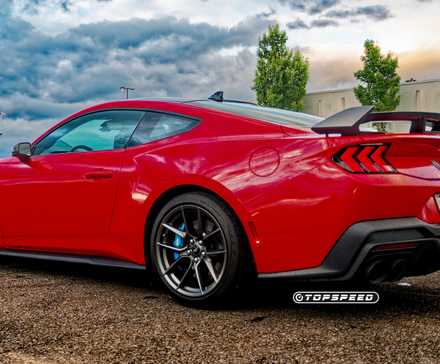 2025 Ford Mustang Dark Horse rear 3q