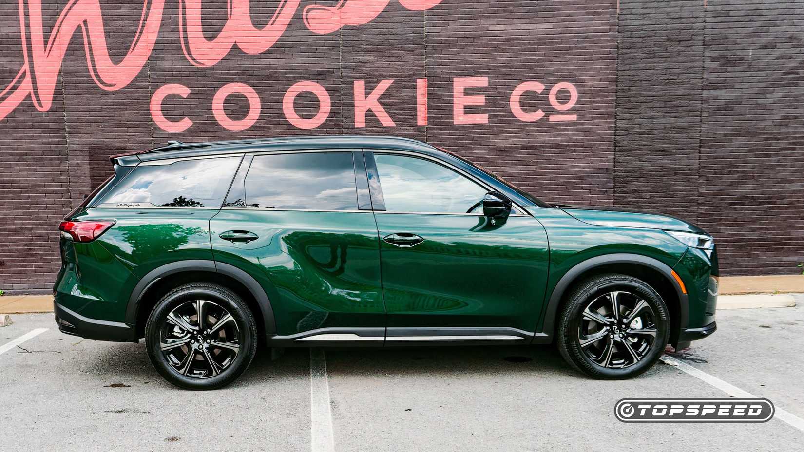 2026 Infiniti QX60 green side