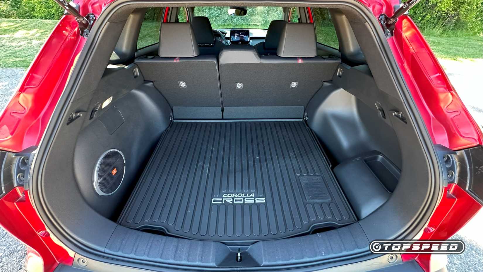 2025 Toyota Corolla Cross Hybrid Nightshade -- Cargo Area 03