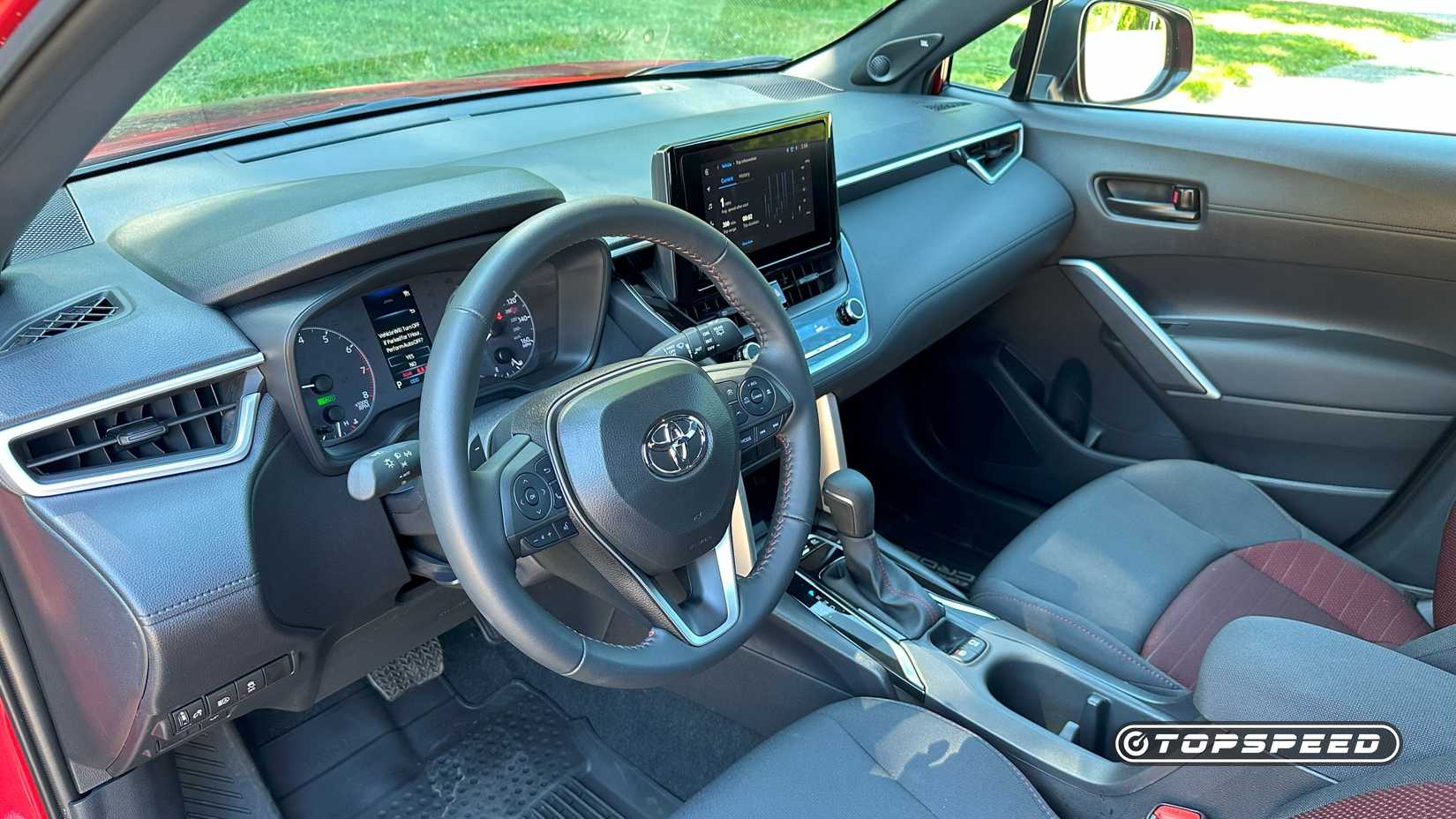 2025 Toyota Corolla Cross Hybrid Nightshade -- Dashboard 01