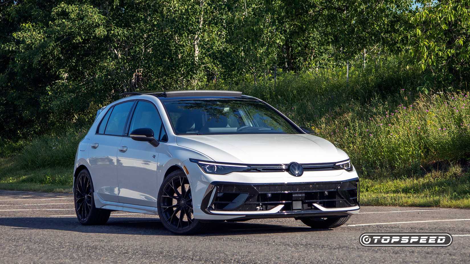 2025 Volkswagen Golf R Front Three Quarter TopSpeed