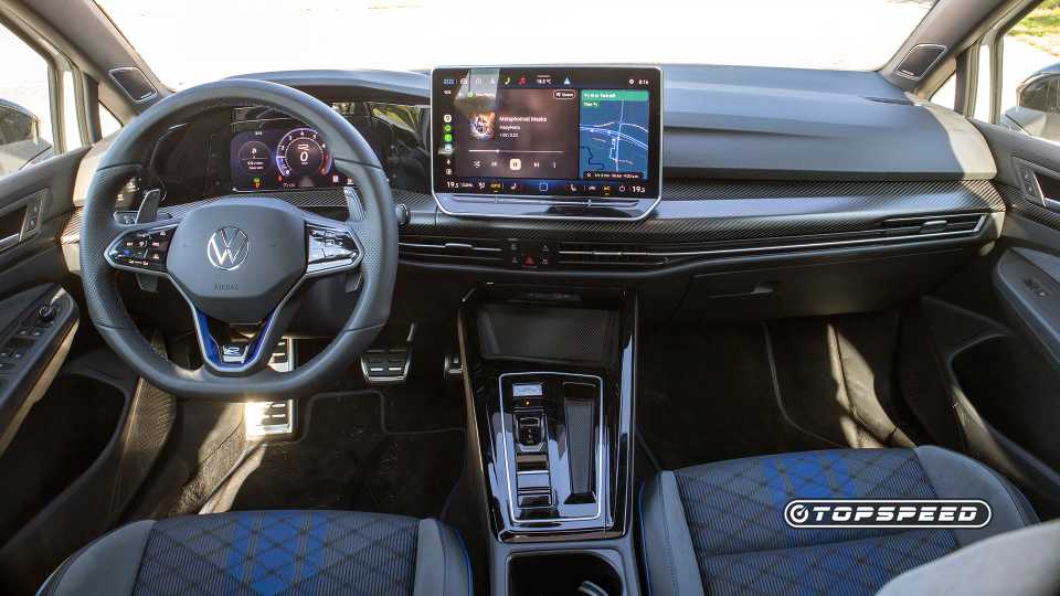 Sisterly Love Could Give Us The Volkswagen Golf R We've Always Deserved