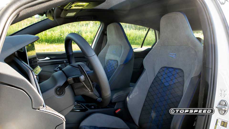 Sisterly Love Could Give Us The Volkswagen Golf R We've Always Deserved