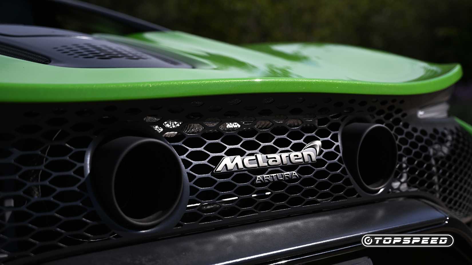 2025 green McLaren Artura detail