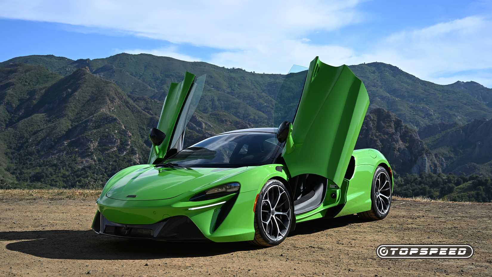2025 green McLaren Artura front 3/4 