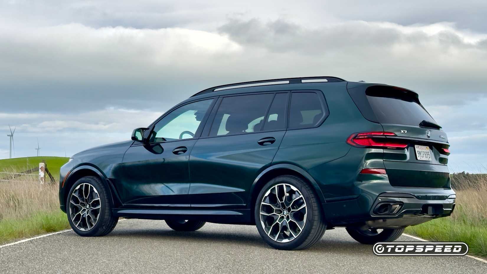 2025 BMW X7 M60i Exterior Side View Left