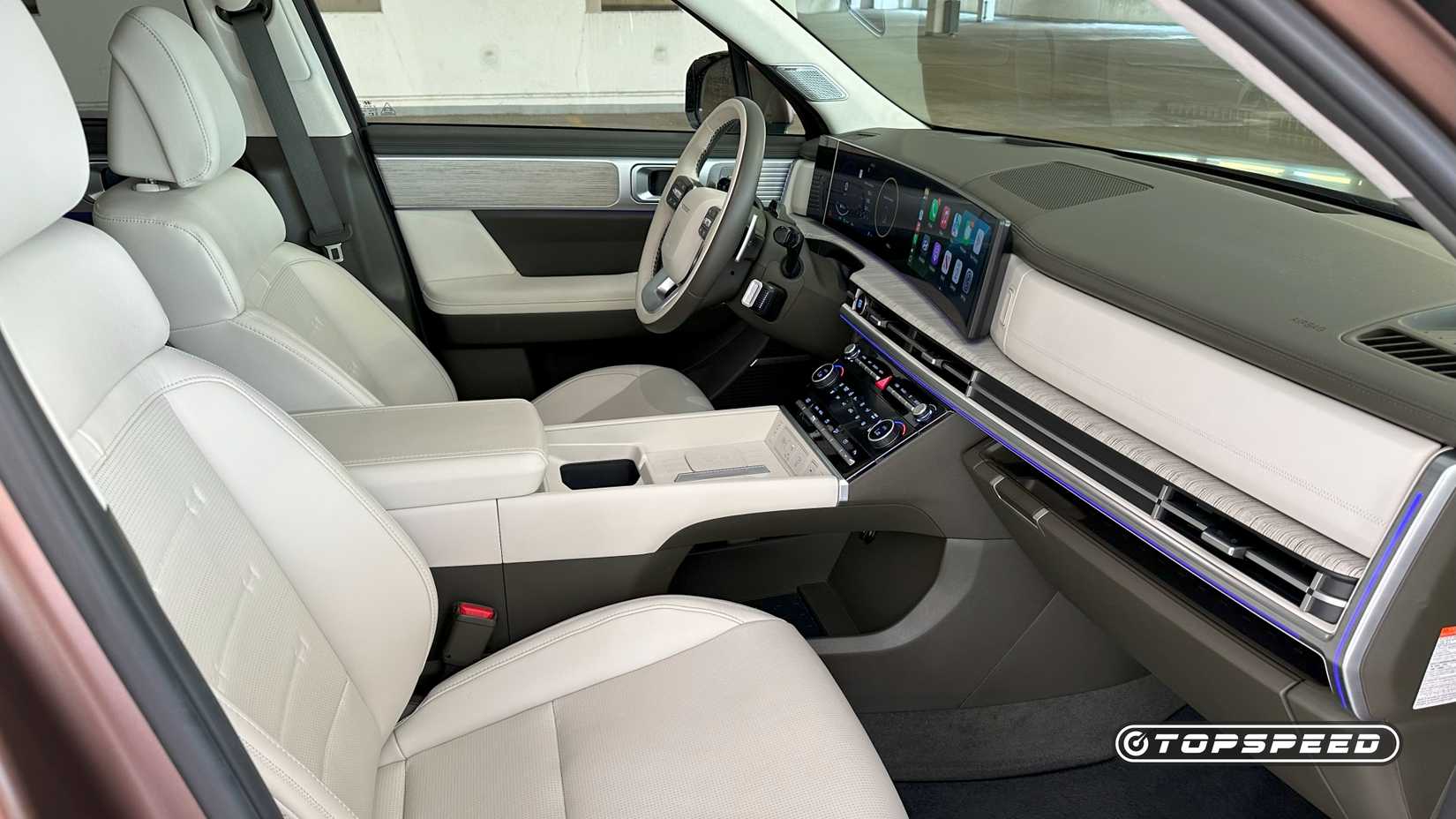 2025 Hyundai Santa Fe Hybrid -- Dashboard 02