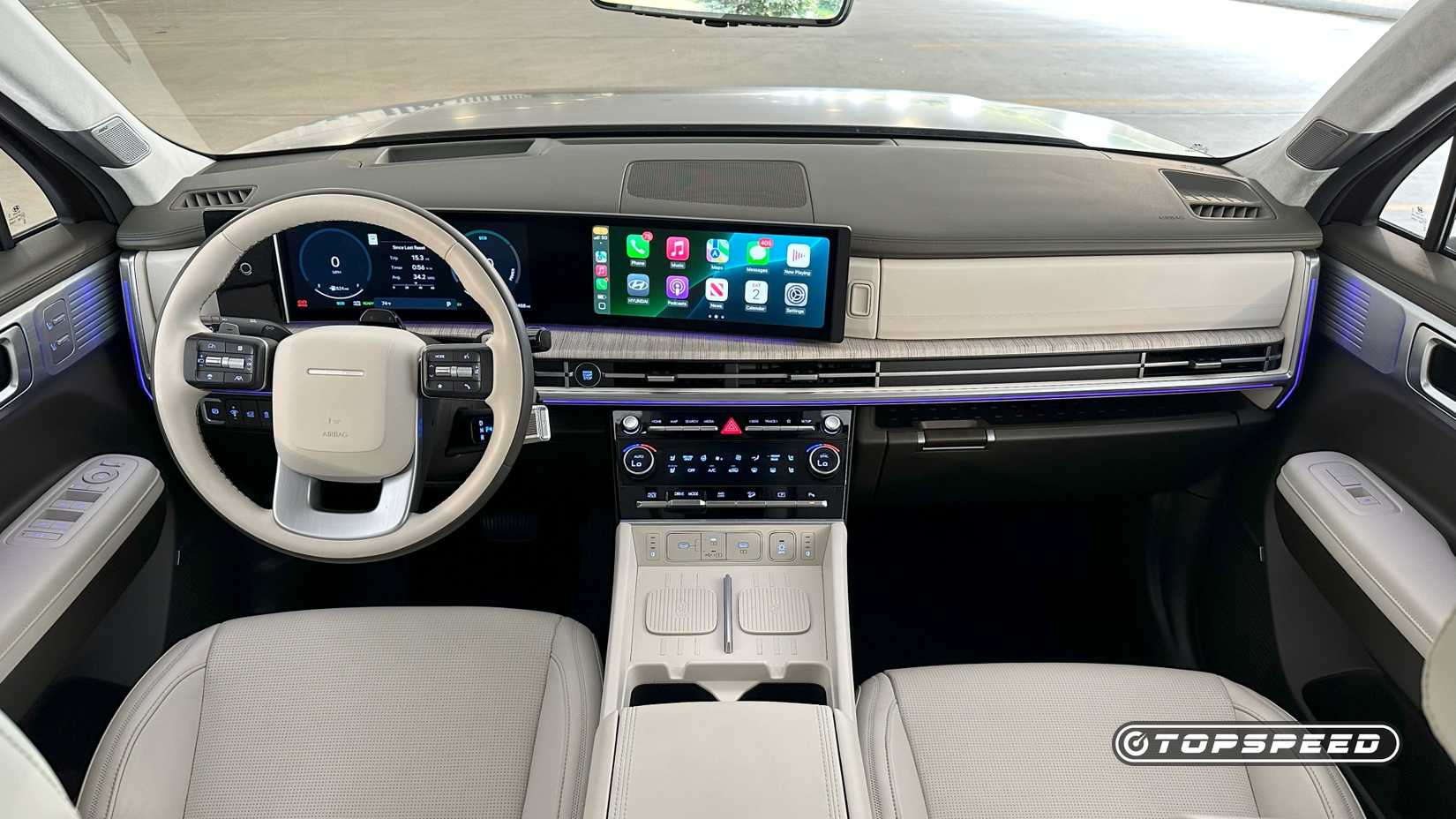 2025 Hyundai Santa Fe Hybrid -- Interior 02