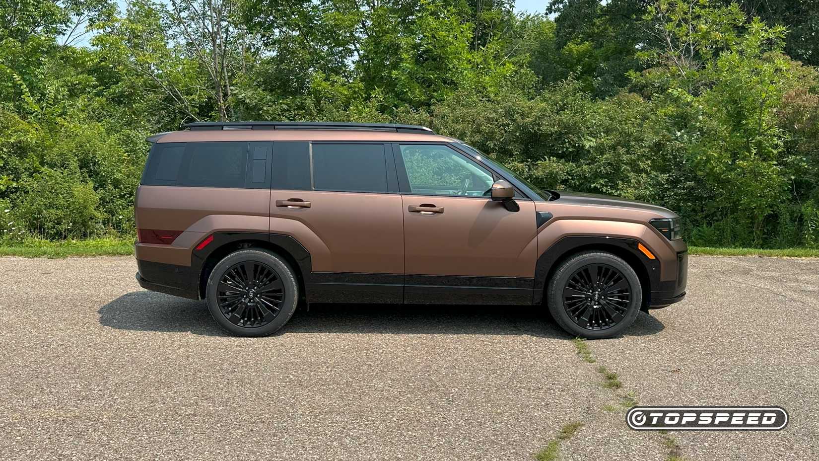 2025 Hyundai Santa Fe Híbrido - Perfil 02