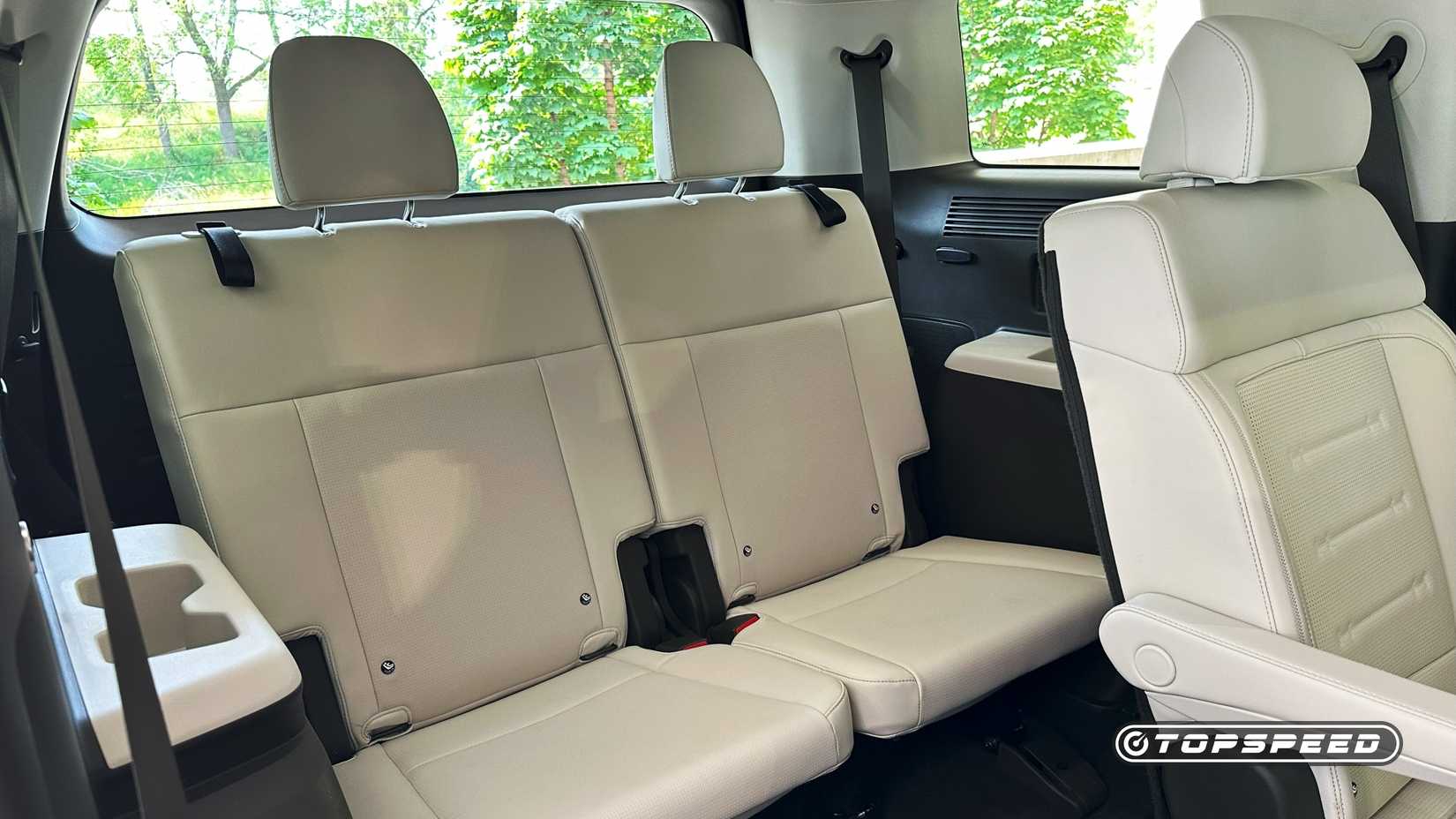 2025 Hyundai Santa Fe Hybrid -- Third-Row Seat