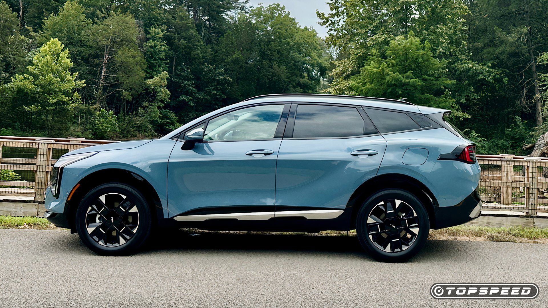 2026 Kia Sportage Hybrid profile