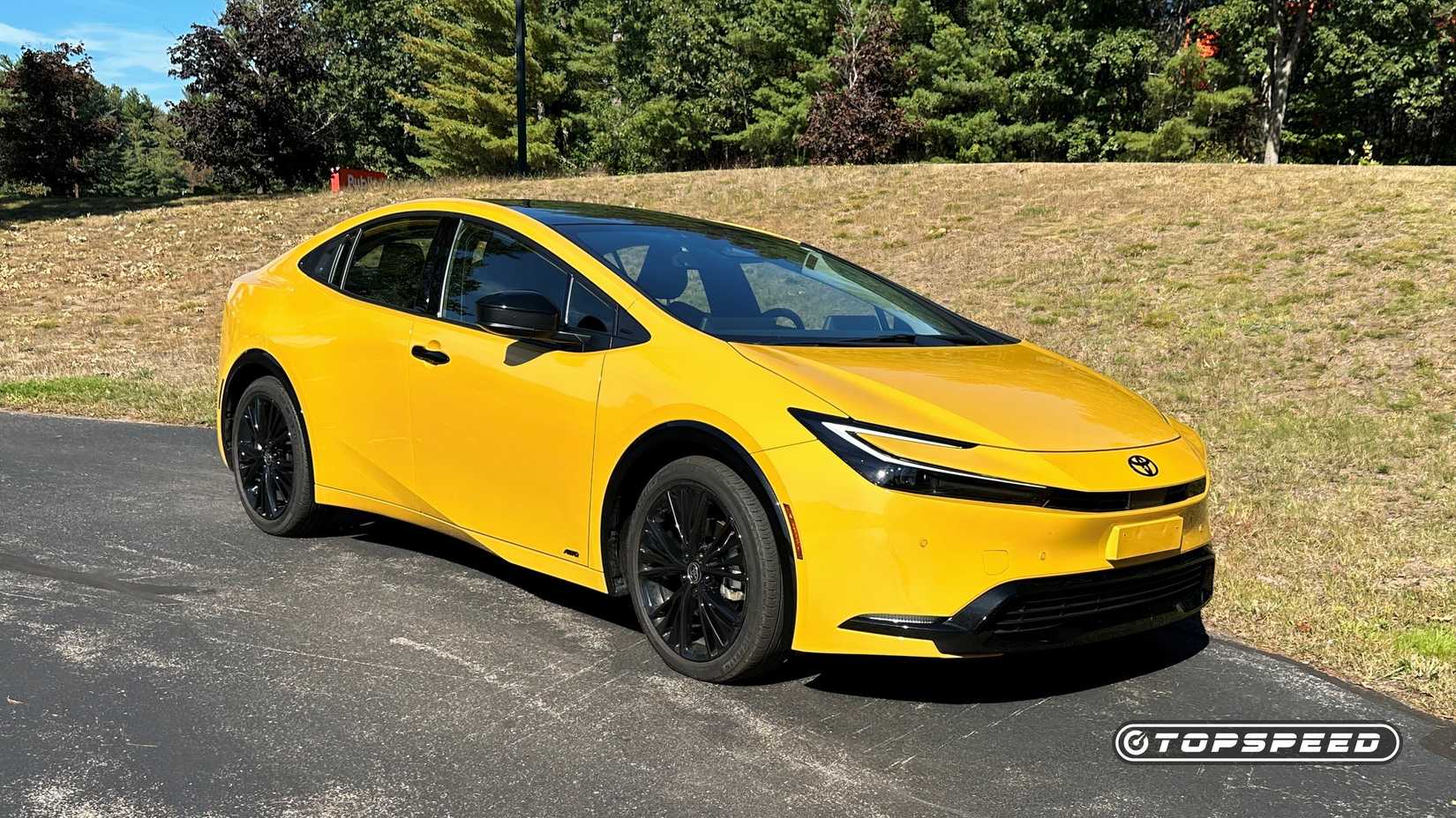 2025 Toyota Prius Nightshade front quarter
