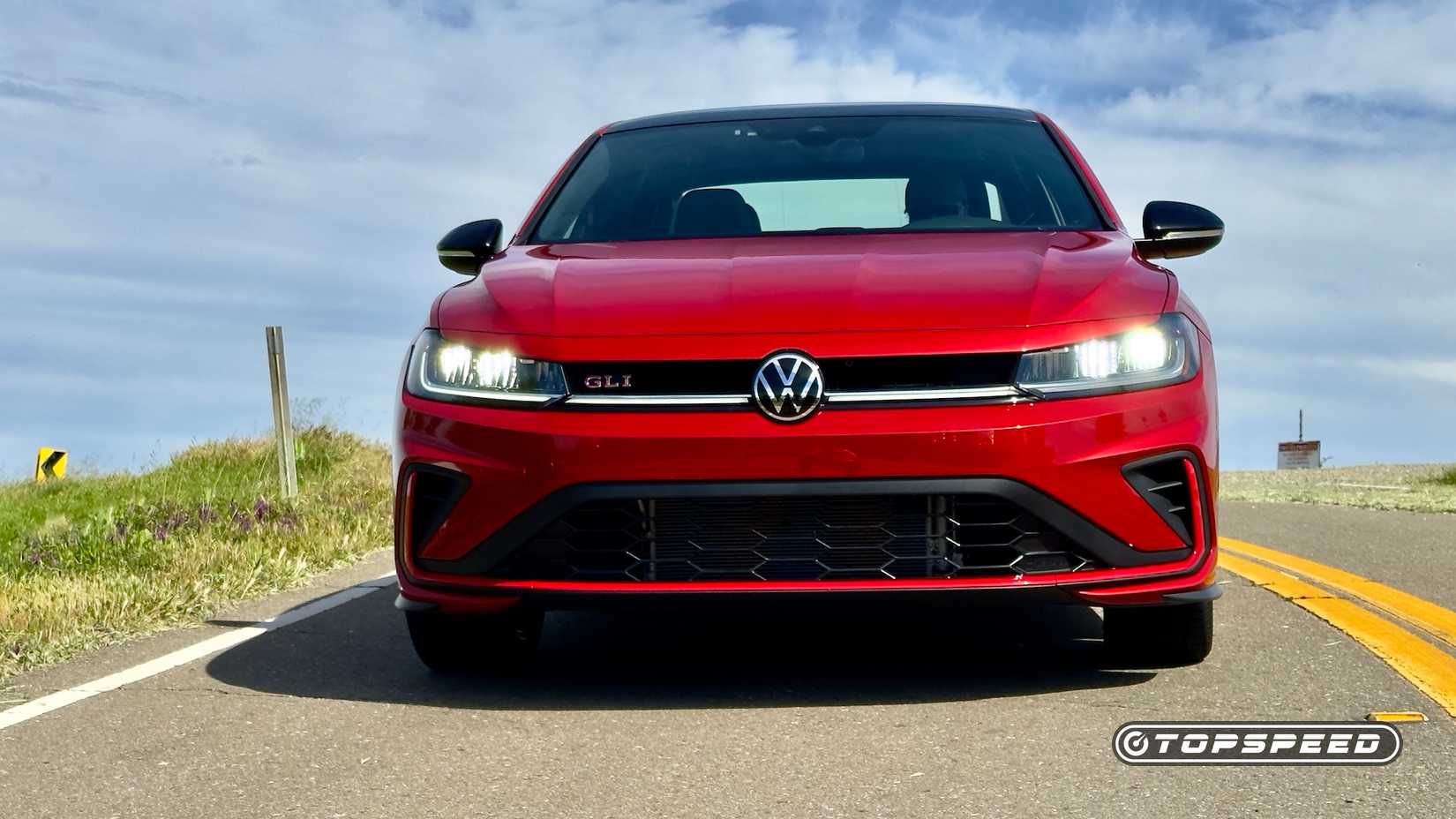 Exterior do Volkswagen GLI 2025 de frente