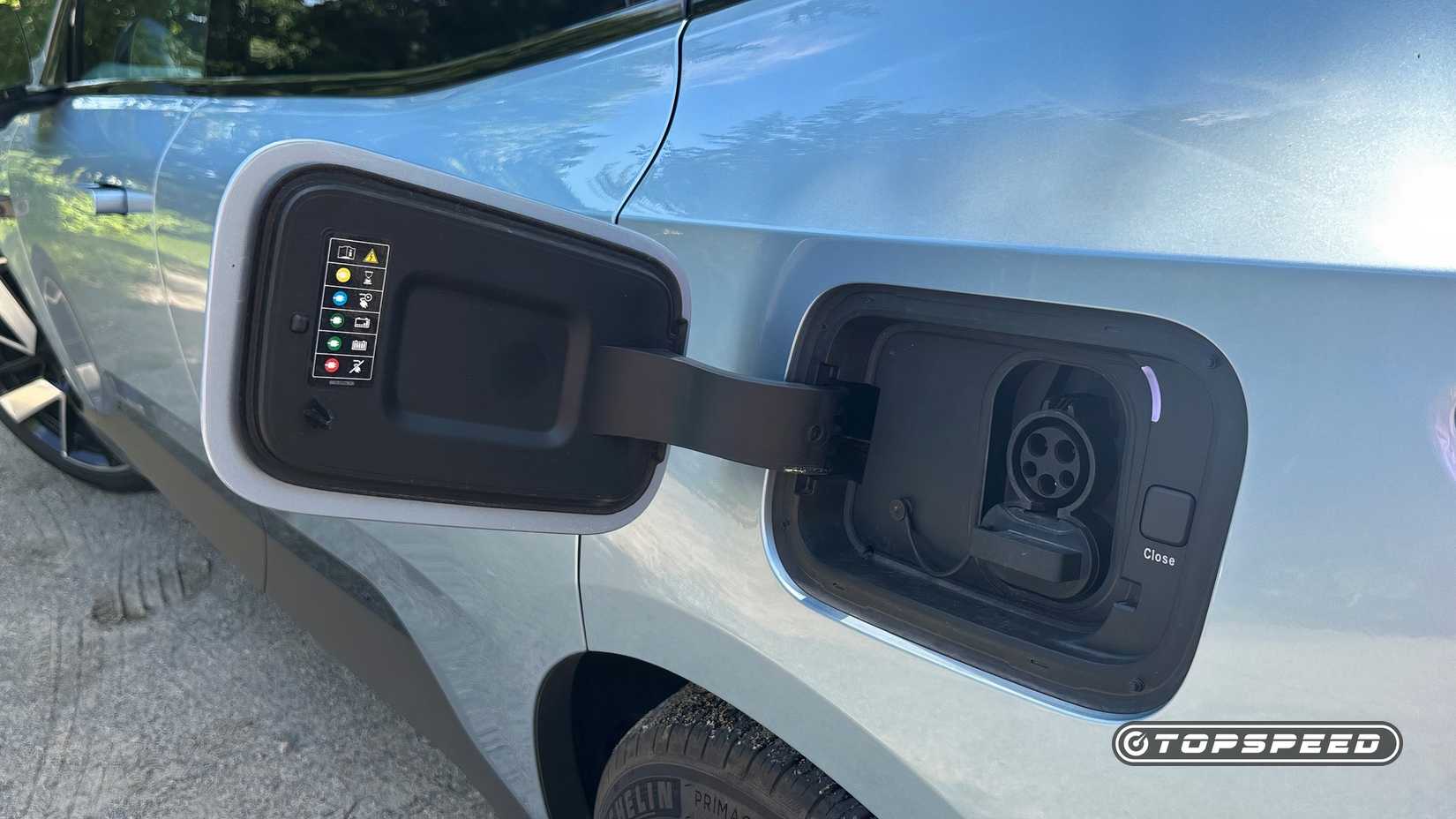 2026 Polestar 4 charging port