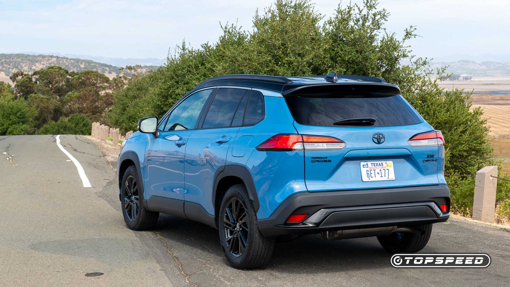 2026 Toyota Corolla Cross híbrido azul-03