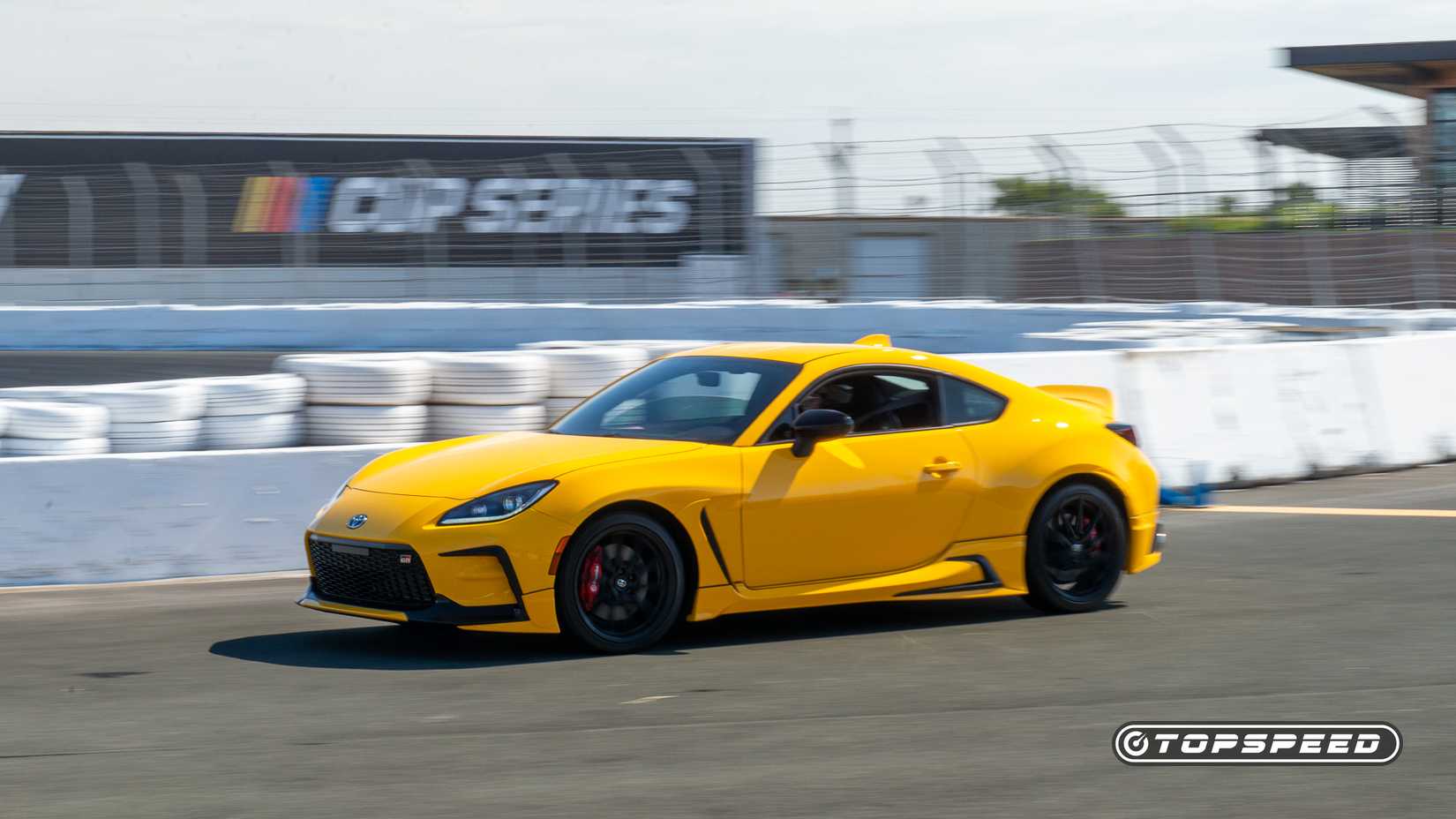 2026 Toyota GR86 Yuzu Edition yellow -8