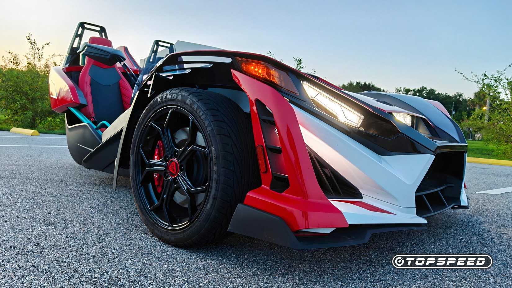 2025 Polaris Slingshot 10th Anniversary tires