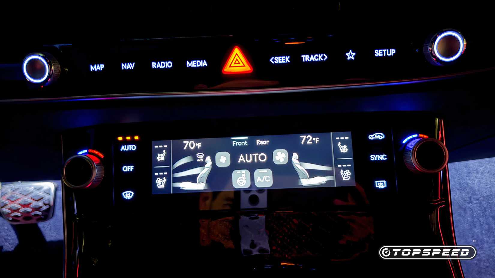 2026 Genesis GV70 interior 17