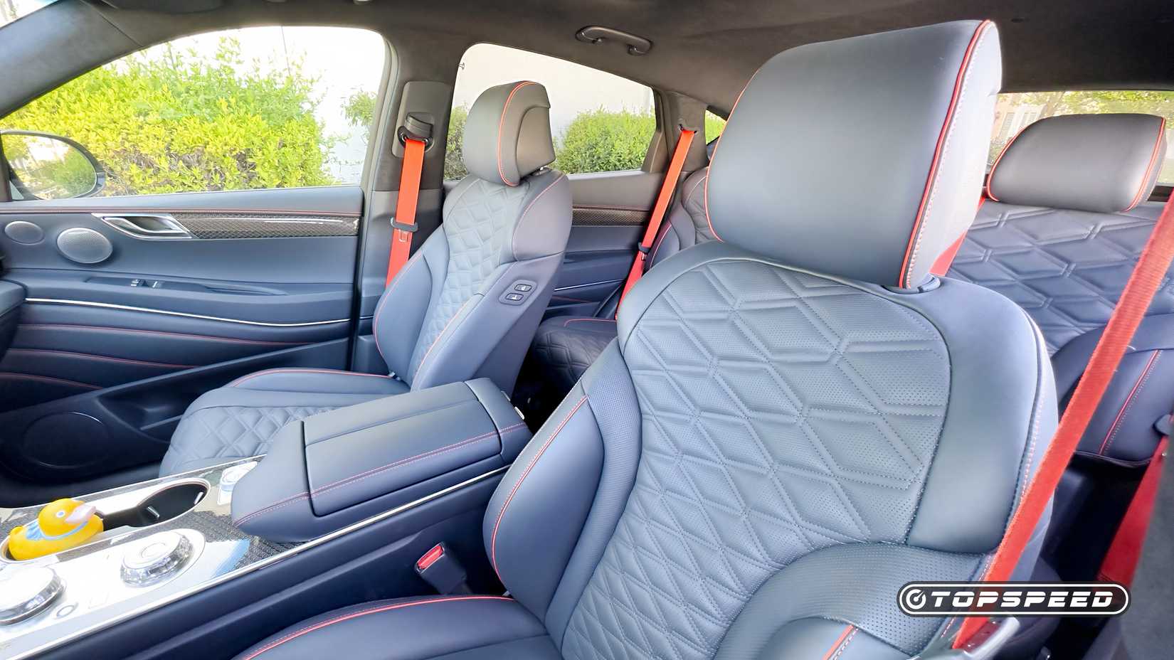 Genesis GV80 Coupe 3.5T e-SC AWD - interior front seats