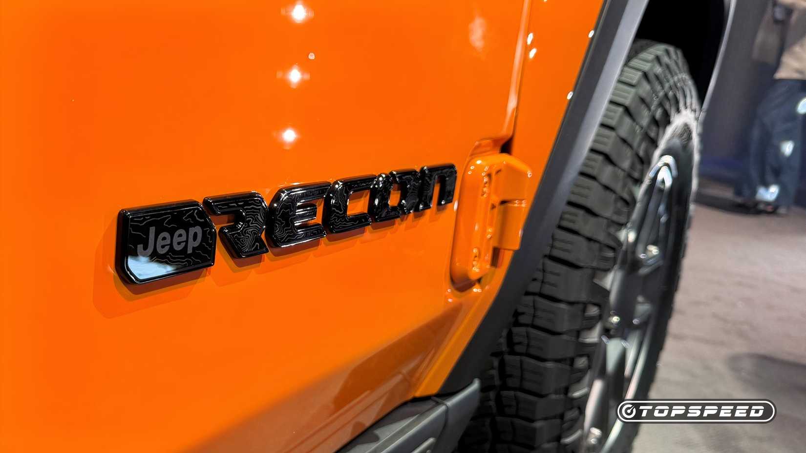 Distintivo Jeep Recon 2026