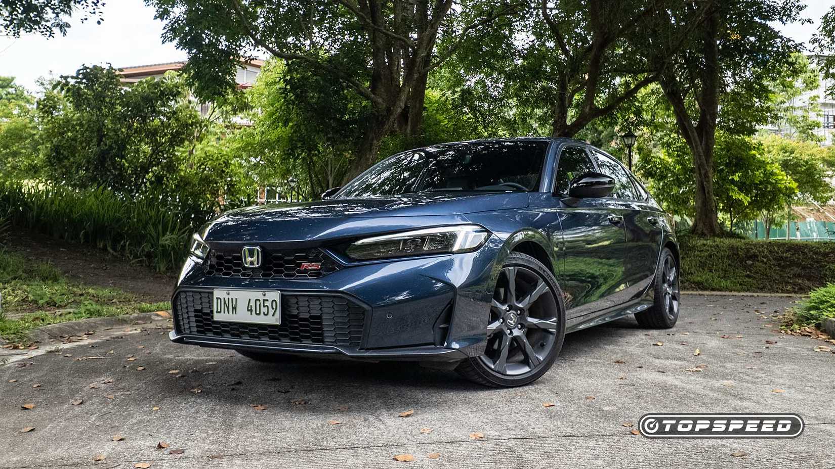 Front 3/4 view of the 2025 Honda Civic Hybrid (Asian spec)