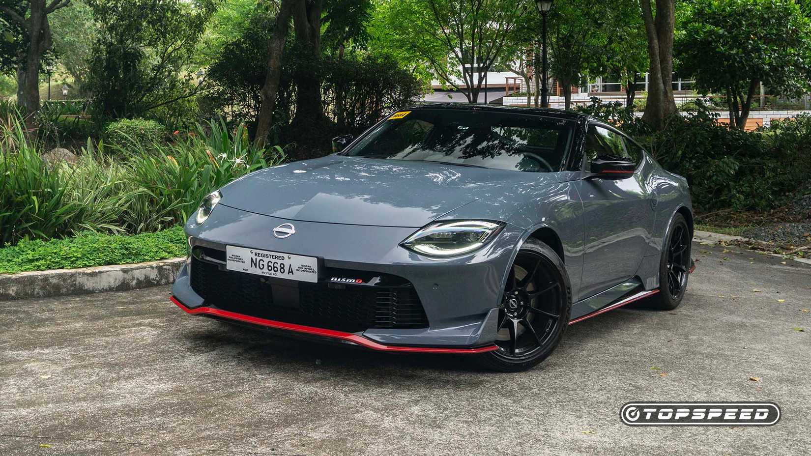 Front 3/4 view of a 2025 Nissan Z Nismo
