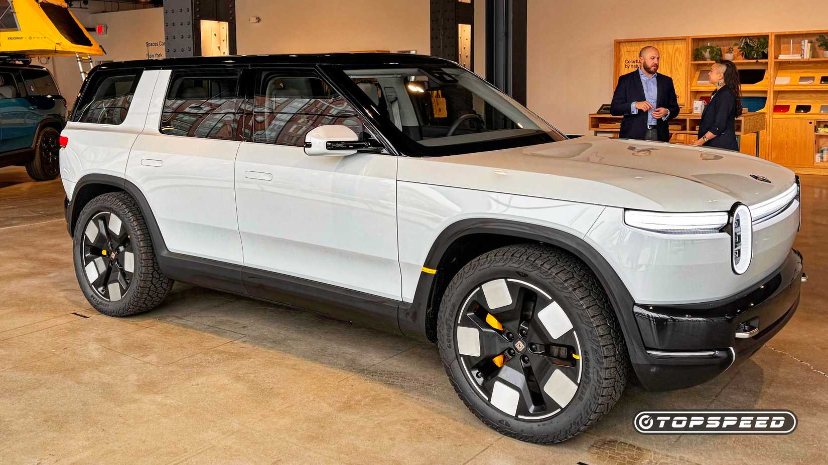 2027 Rivian R2
