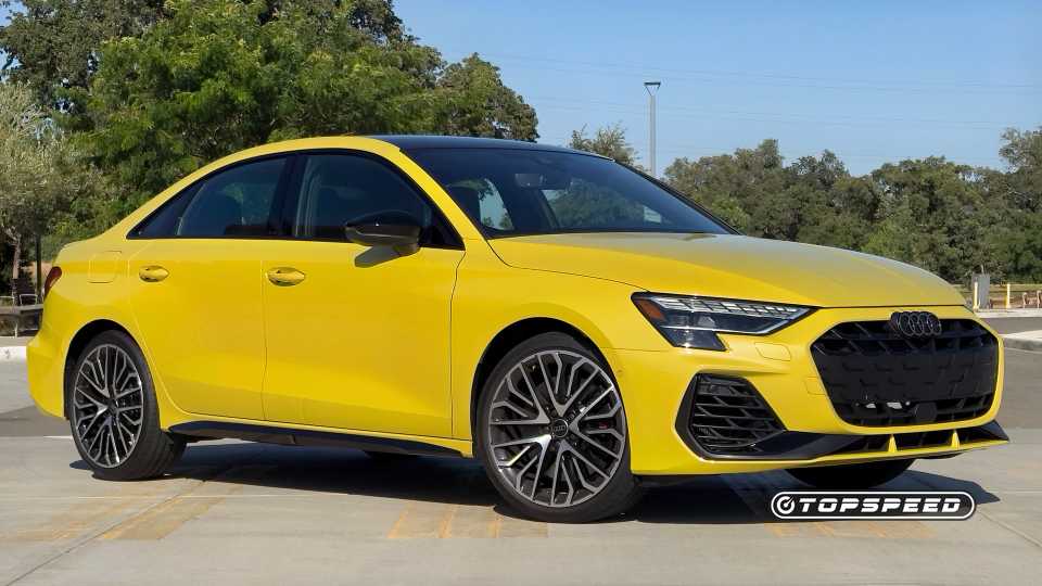 2025 Audi S3 Prestige 2.0 TFSI Quattro Exterior - Front 3.25 Right-1