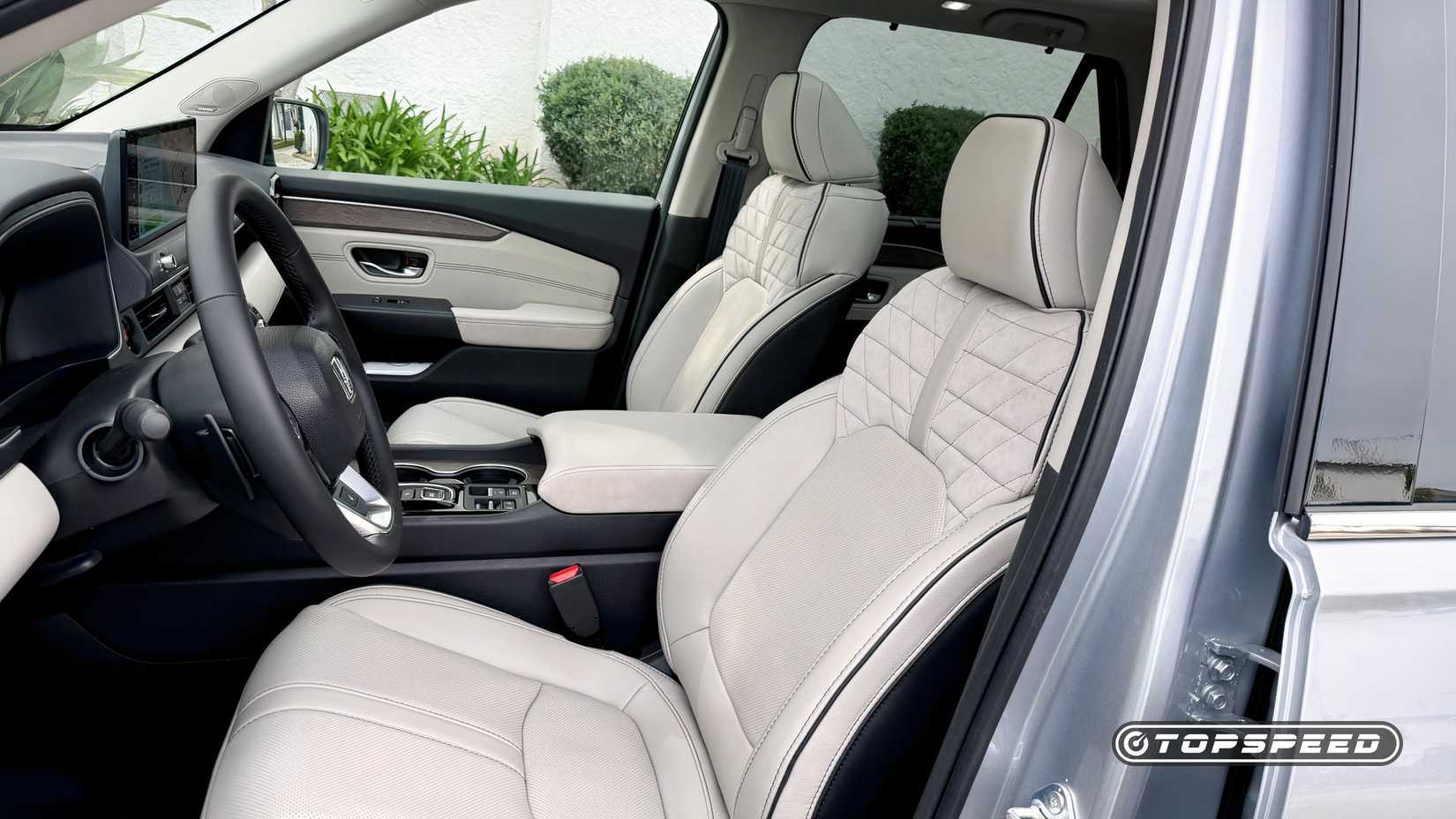2026 Honda Pilot front seats