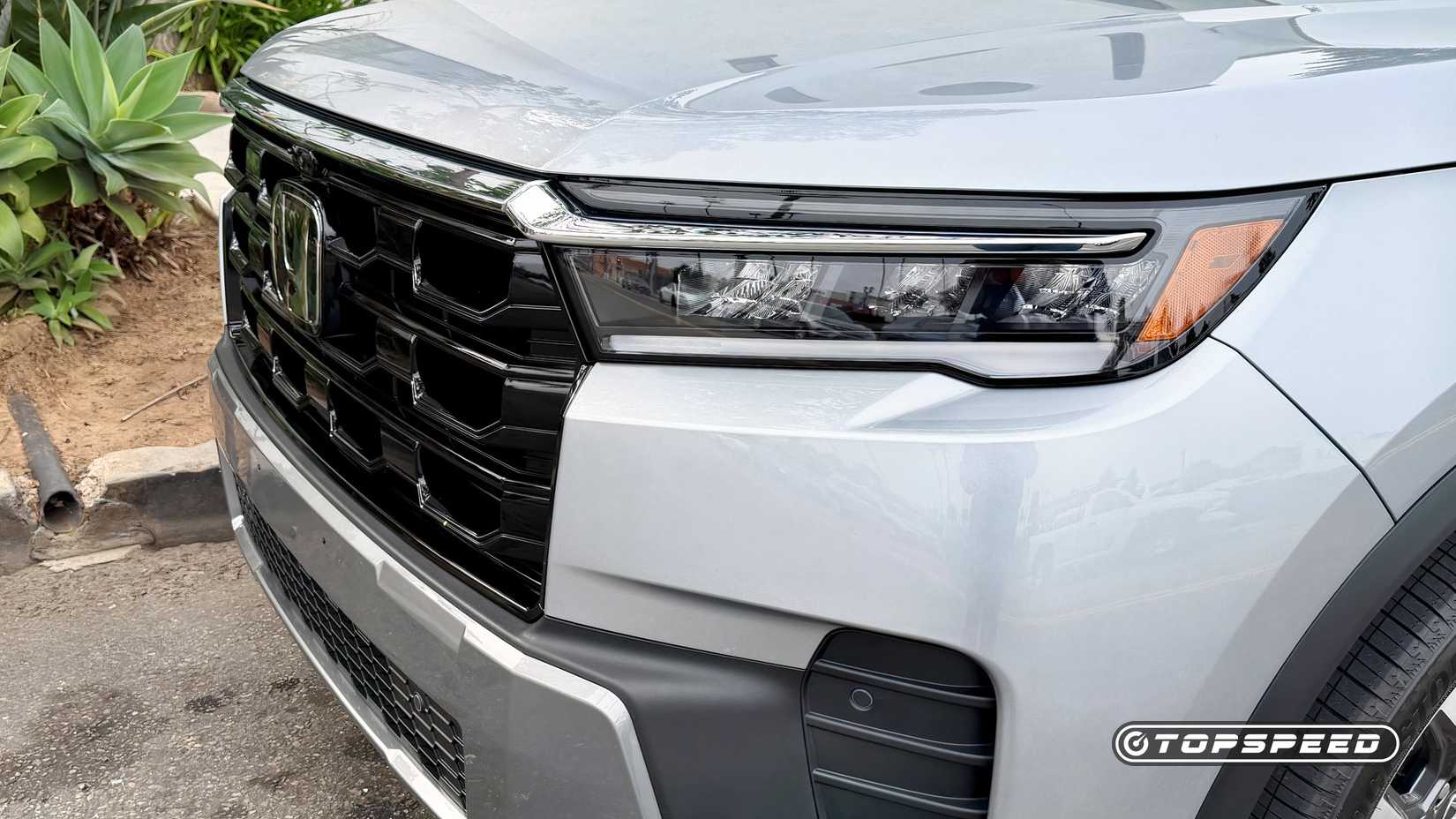 2026 Honda Pilot grille