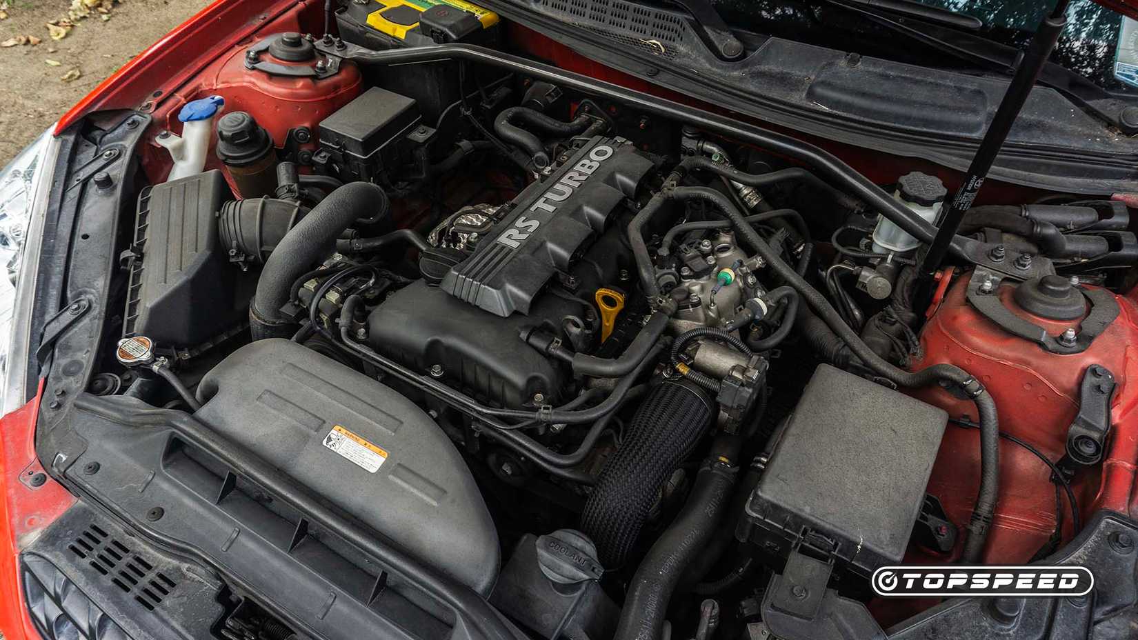Compartimento do motor de um Hyundai Genesis Coupe 2.0T Premium 2010