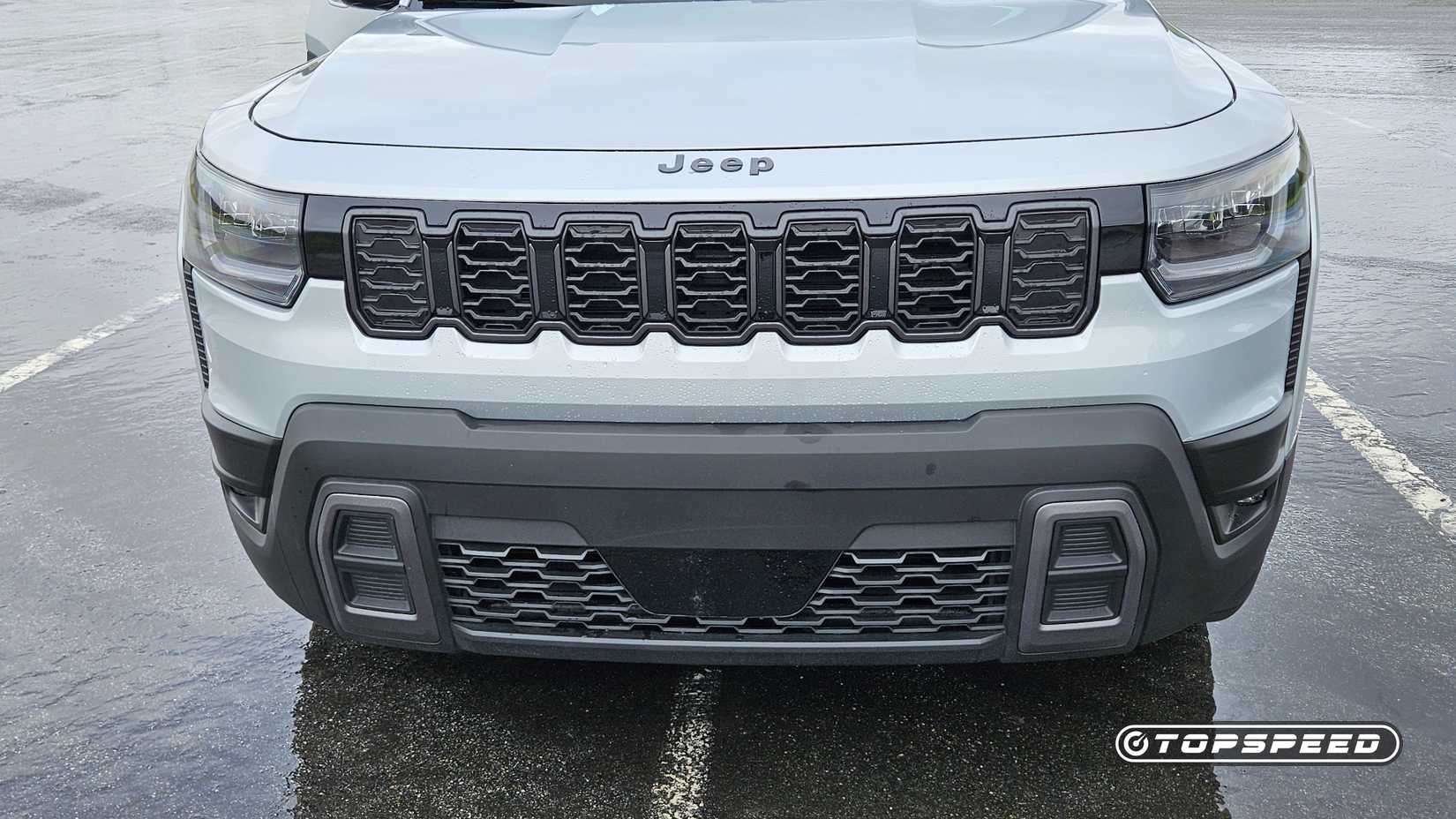 2026-jeep-cherokee-grille