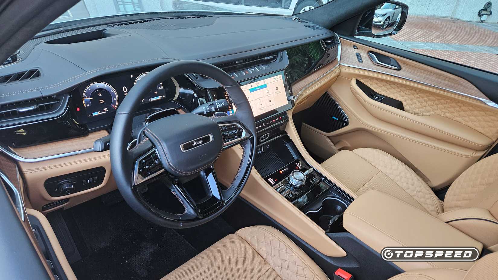 2026 Jeep Grand Cherokee instrument panel-1