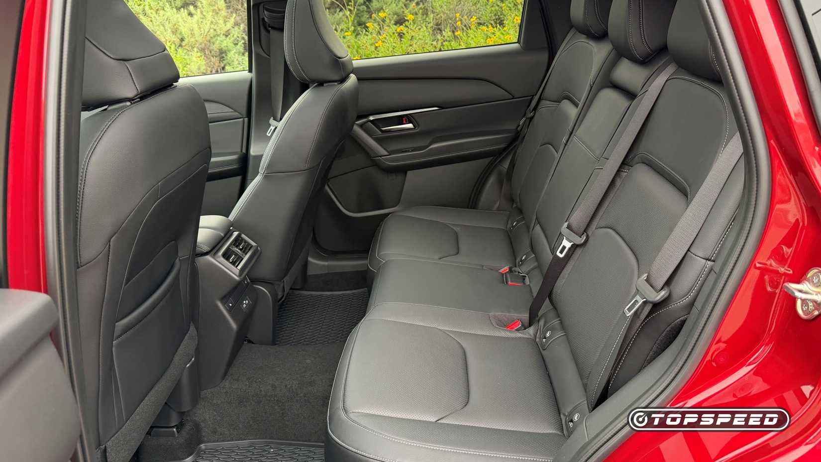 Bancos traseiros Mazda CX-5 2026