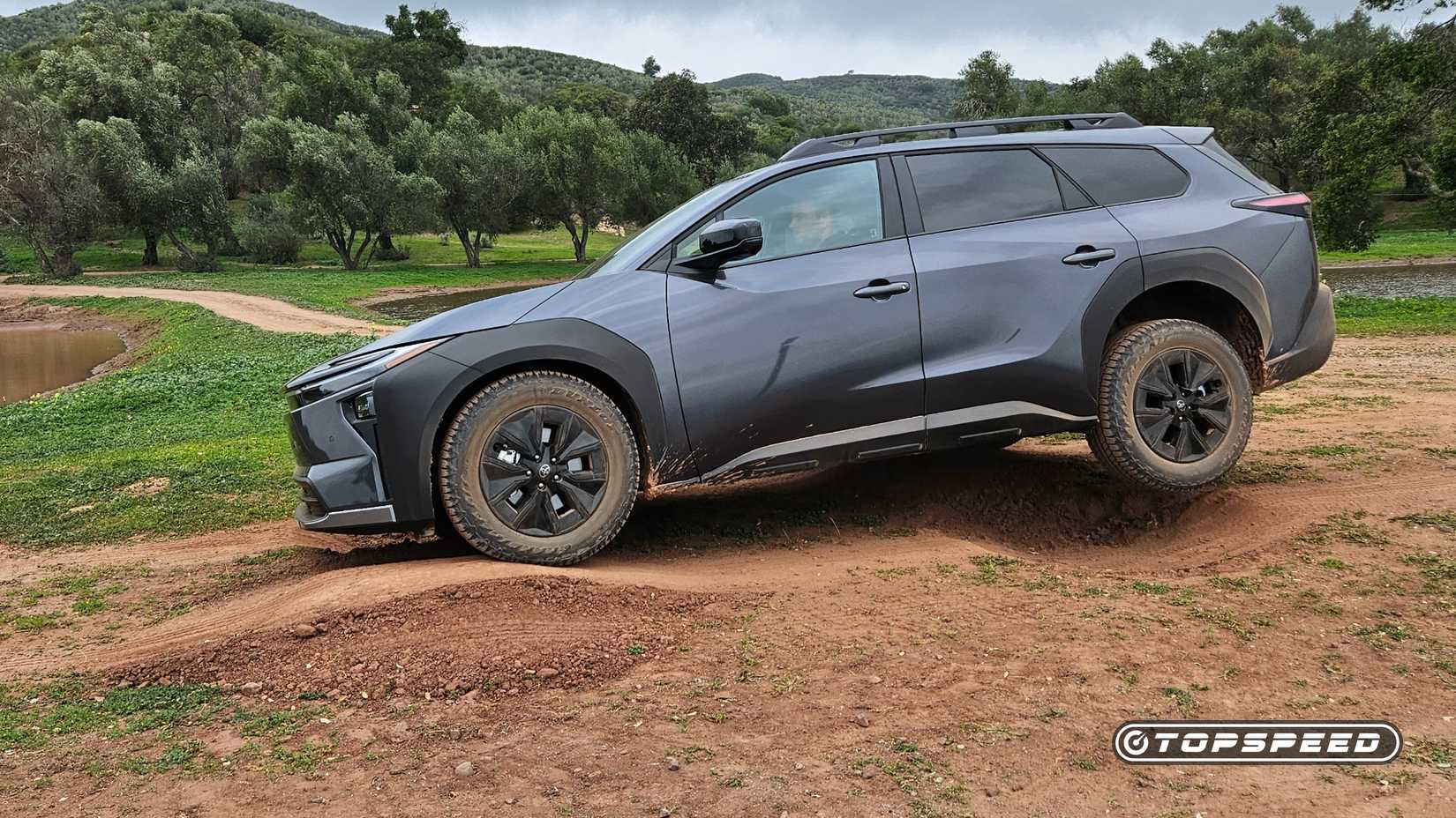 2026-toyota-bz-woodland-wheel-up