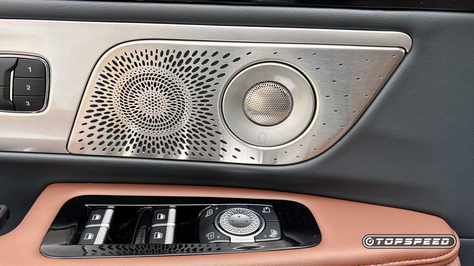 2026 Lincoln Nautilus Hybrid Interior door controls driver side