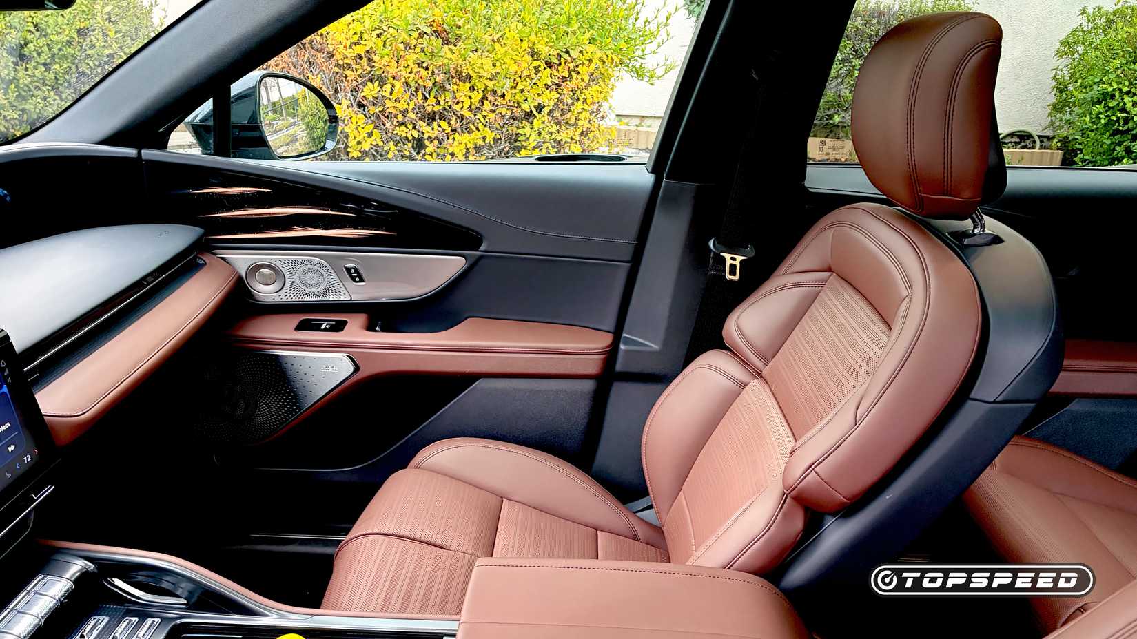 2026 Lincoln Nautilus Hybrid Interior front passenger seat